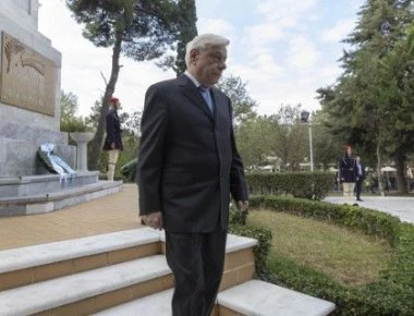 Η Μυτιλήνη γιορτάζει την απελευθέρωσή της παρουσία του Προκόπη Παυλόπουλου (βίντεο)